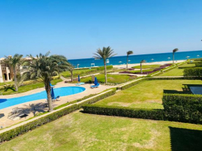 La Vista garden sea front 180 M